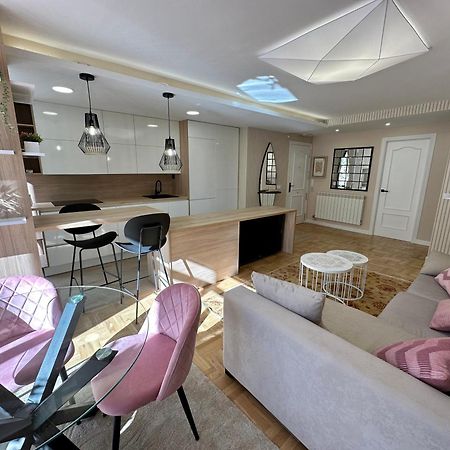 A Un Paso De La Catedral Apartment Burgos Ngoại thất bức ảnh