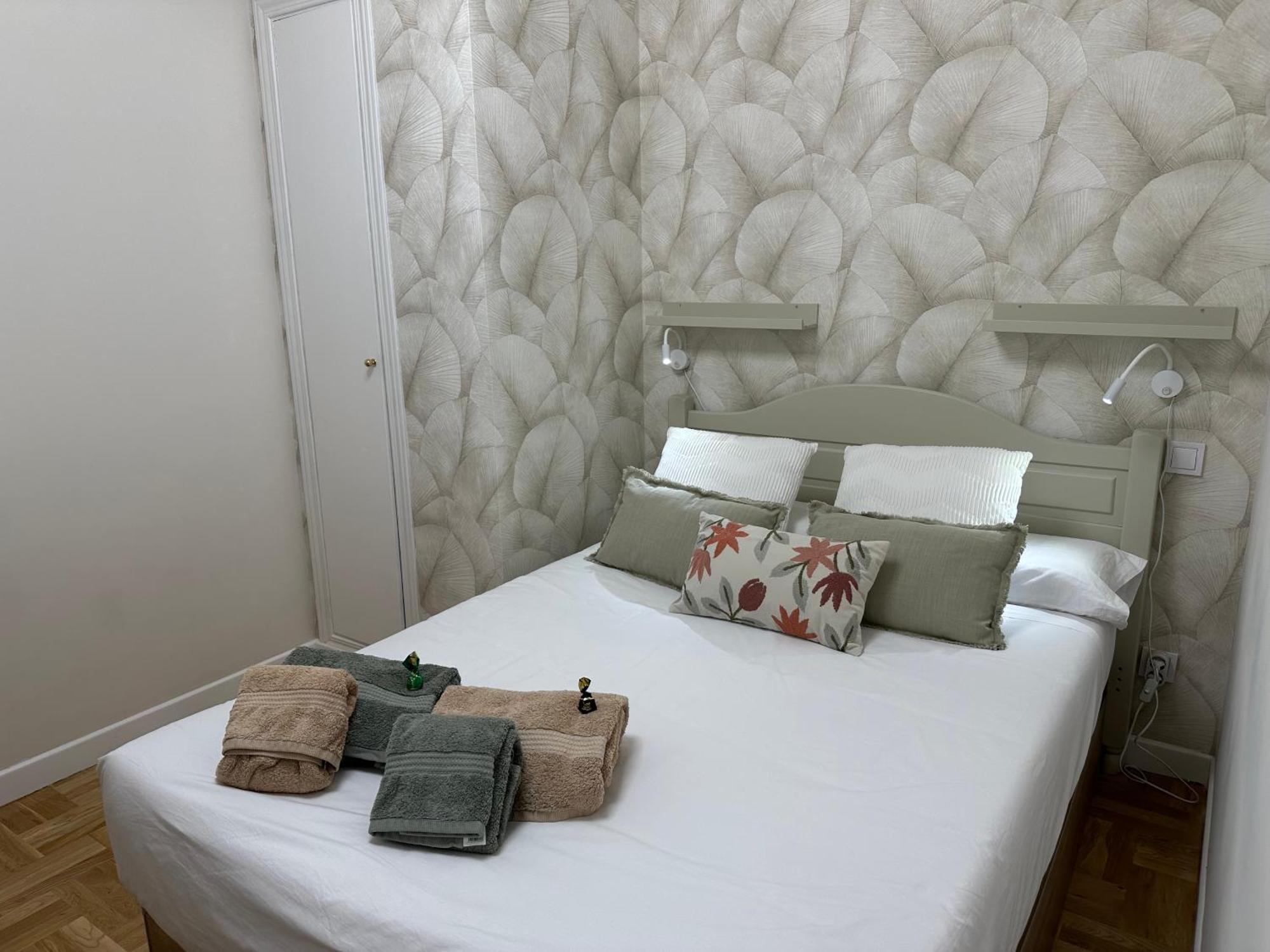 A Un Paso De La Catedral Apartment Burgos Ngoại thất bức ảnh