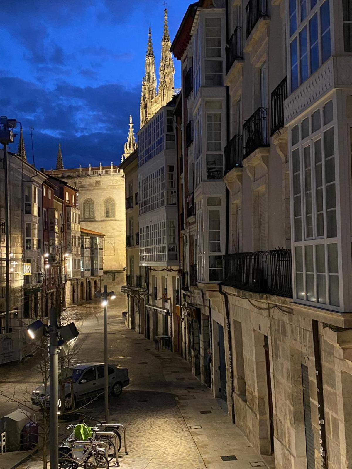 A Un Paso De La Catedral Apartment Burgos Ngoại thất bức ảnh